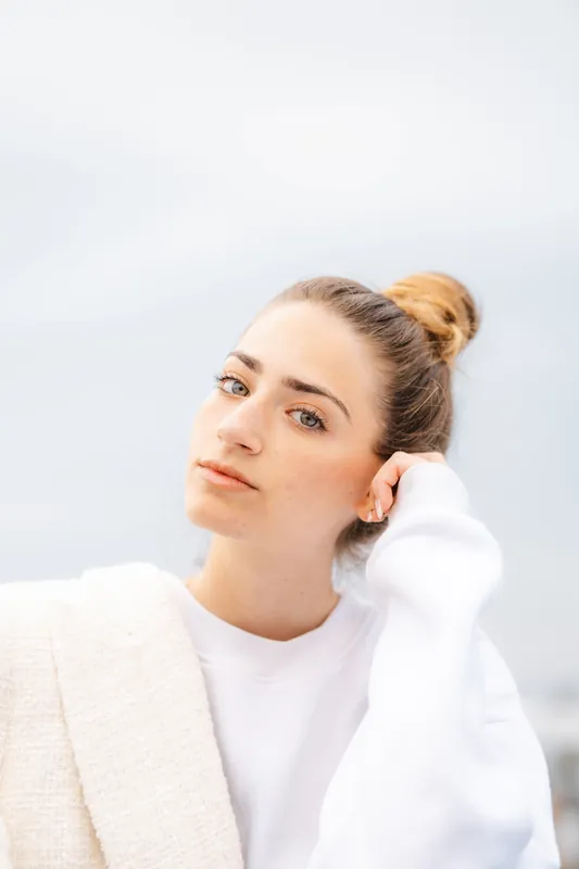 Model test, look one: close portrait in soft light