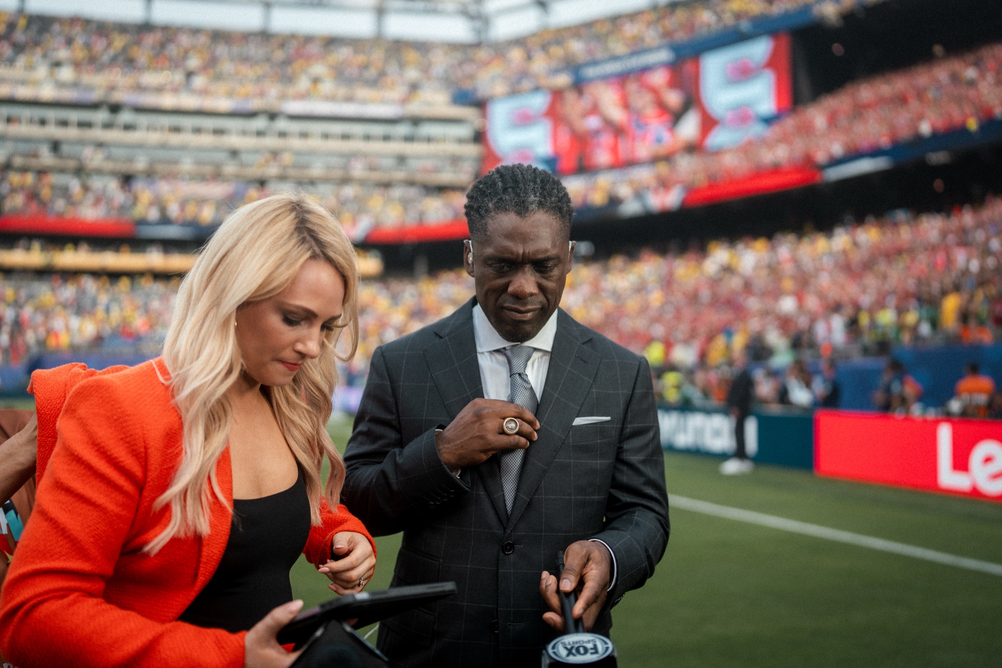Frame from FOX Sports field coverage at the 2026 FIFA World Cup, MetLife Stadium